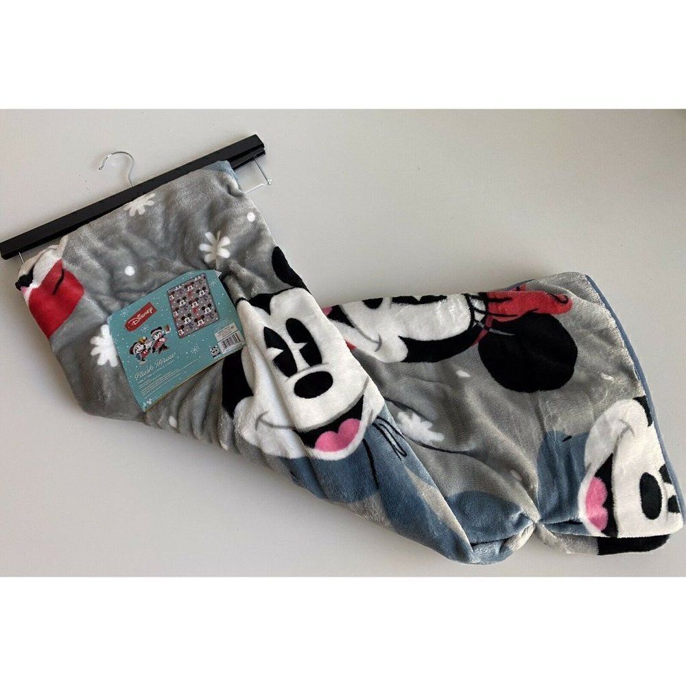 Disney Mickey & Minnie Scarf Christmas Holiday Soft Plush Throw Blanket 50”x70”